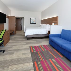 King Suite Hearing Accessible or Non-Smoking